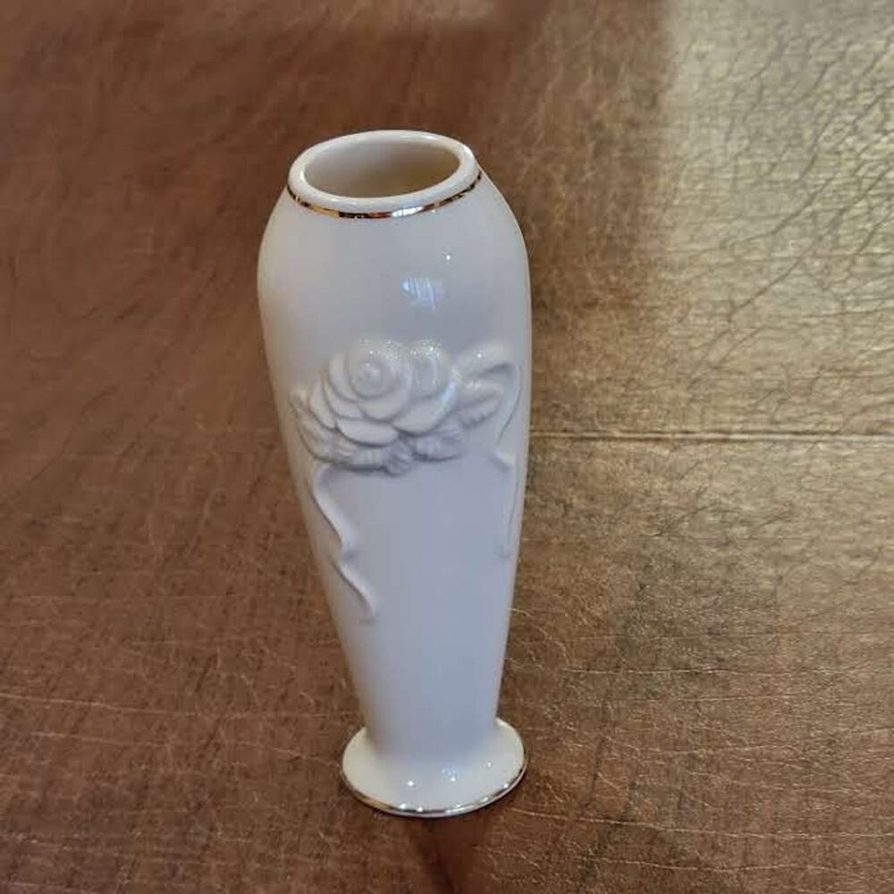 Lenox Embossed Rose Bud Flower Vase 5.75" Porcelain 24k Gold Trim New